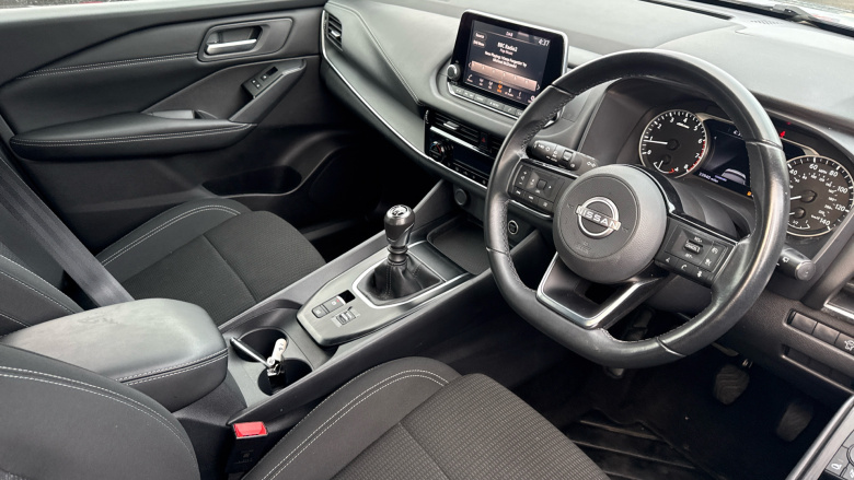 Nissan Qashqai 1.3 DiG-T MH Acenta Premium 5dr Petrol Hatchback